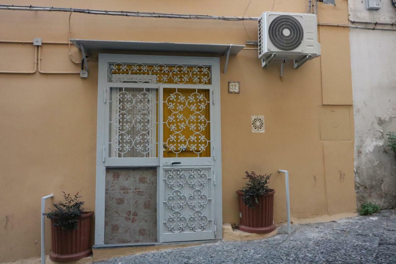 Giallo Napoli 외부 사진